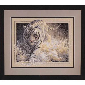 Dimensions cross stitch 35108 White Lightning